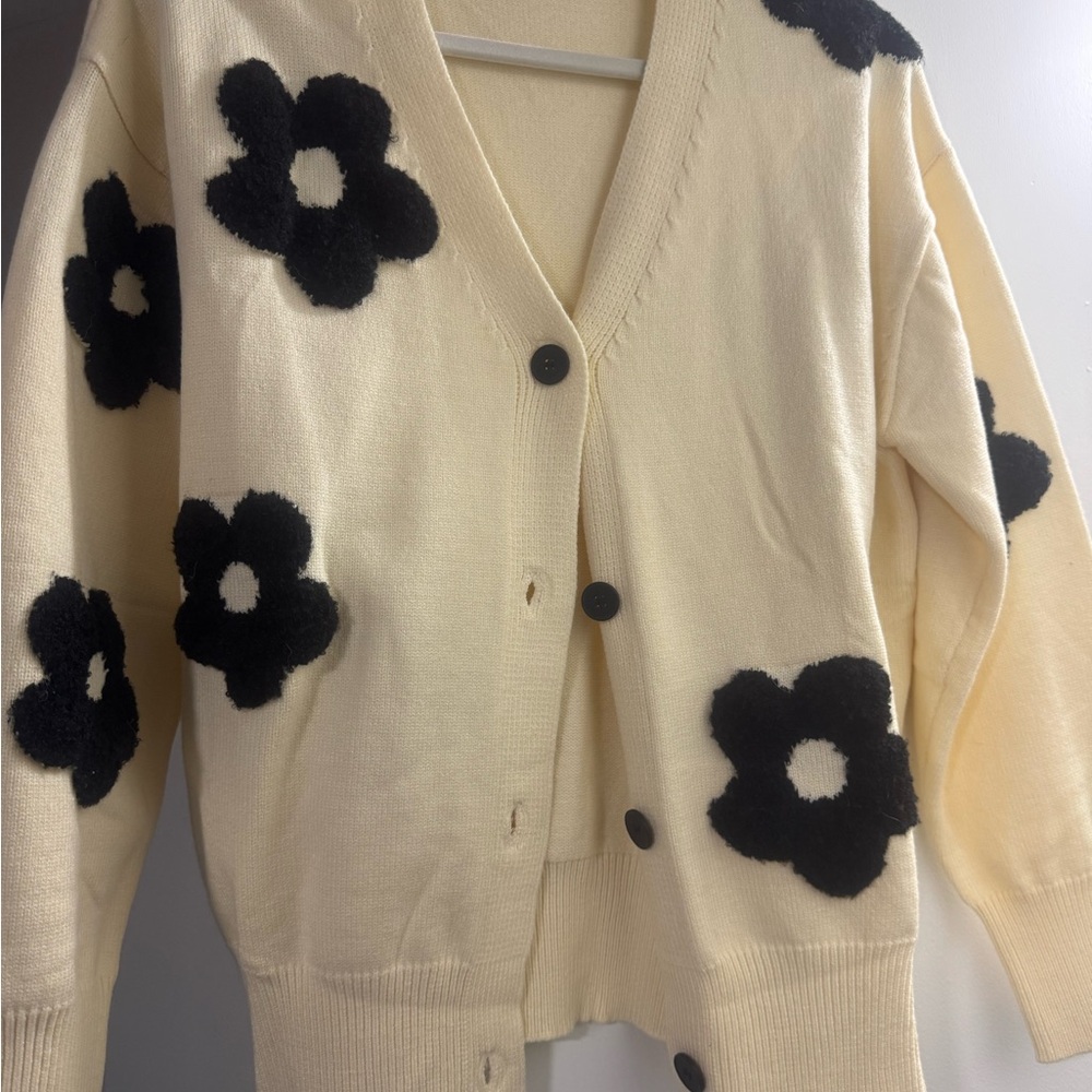 Cider Cream Knitwear Pop-art floral cardigan